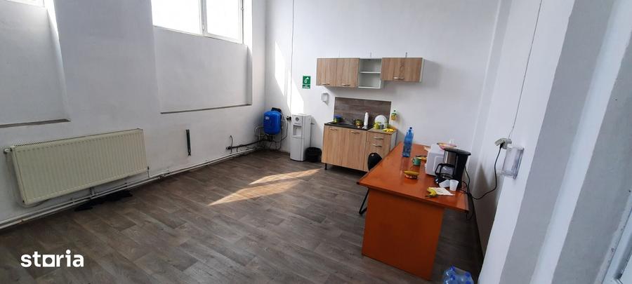 Spațiu comercial, de 471 mp, în Mihai Eminescu