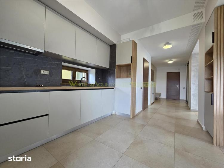 Apartament cu 3 camere, mobilat în Schei