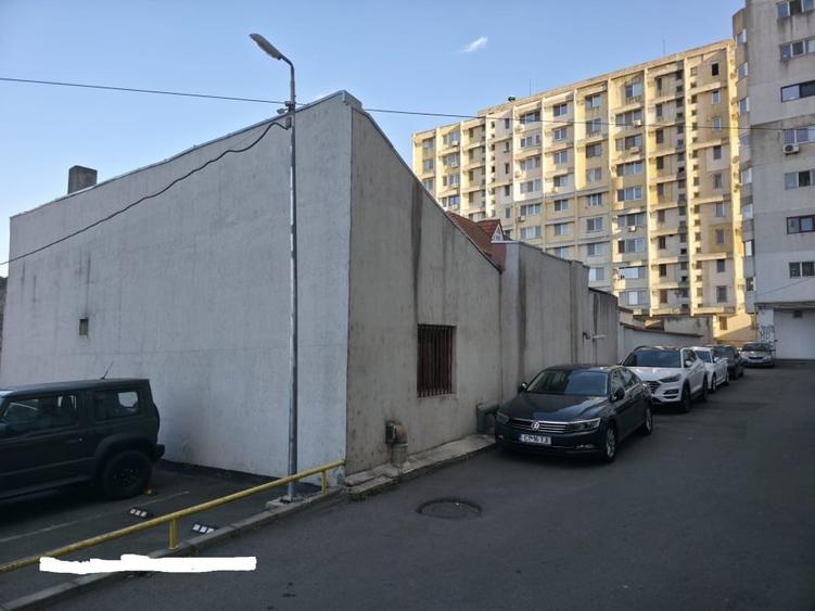 Casă individuală cu 3 camere cu Canalizare în Tomis II