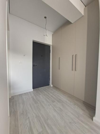 Apartament cu 2 camere semidecomandat în Vișani