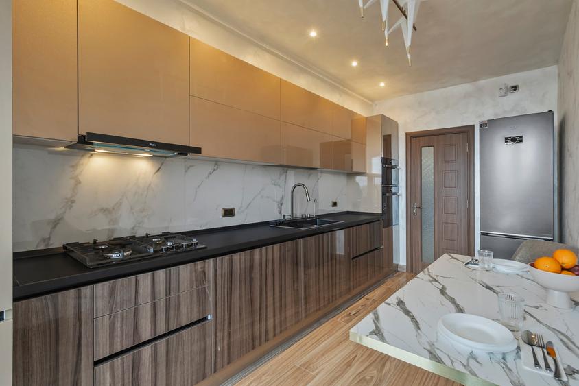 Complex RIF, Apartmente de inchiriat zona Mall Coresi, 2 camere cu 2 bai, 93 mp - 15