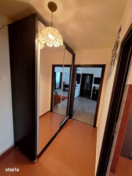Apartament cu 4 camere, mobilat în Ultracentral