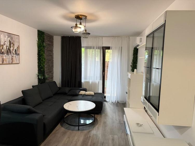 Apartament cu 2 camere decomandat în Tătărași