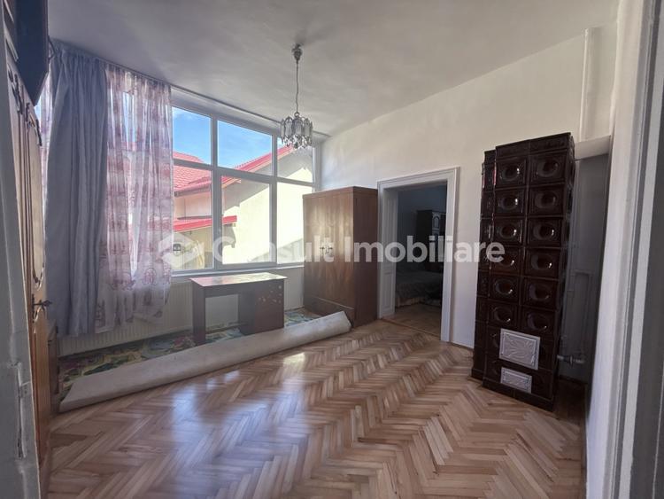 Duplex cu 4 camere cu Canalizare în Gruia