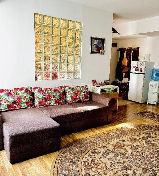 Vând urgent apartament 2 camere zona sos Chitilei, sect 1