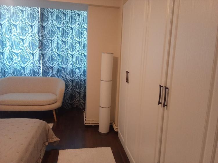 Apartament cu 2 camere decomandat în Democrației