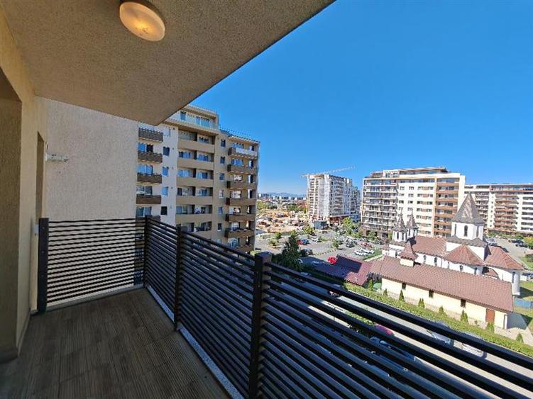 Apartament cu 2 camere decomandat, mobilat în Tractorul