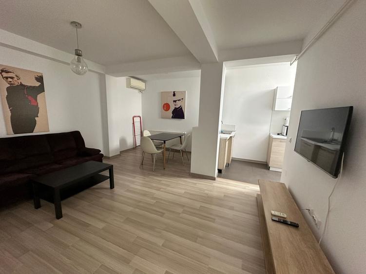 Apartament cu 2 camere decomandat în Tătărași