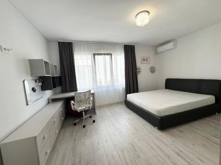 Casă cu 5 camere cu Teren 385 Mp în Bucureștii Noi