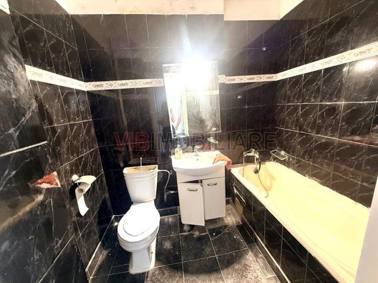 Apartament cu 3 camere semidecomandat în Lizeanu