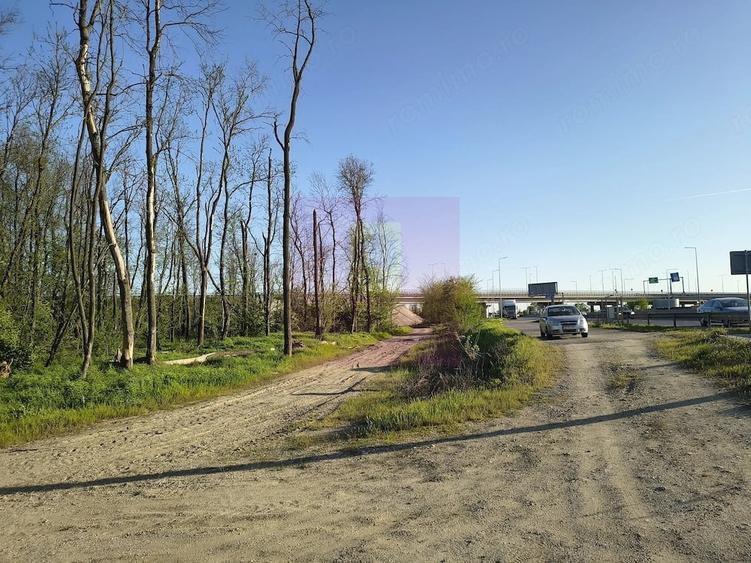 Teren de 4370 mp, în 1 Decembrie