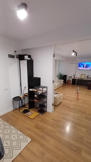 Casă individuală cu 5 camere cu Canalizare în Central
