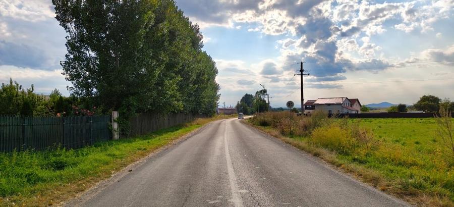 Teren Construcții intravilan de 3200 mp, în Teliu