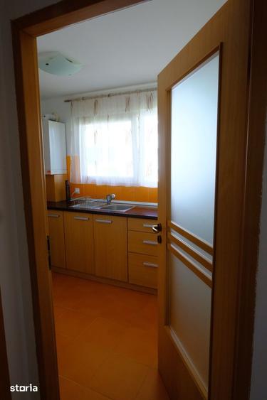 Apartament cu 2 camere, mobilat în Florești