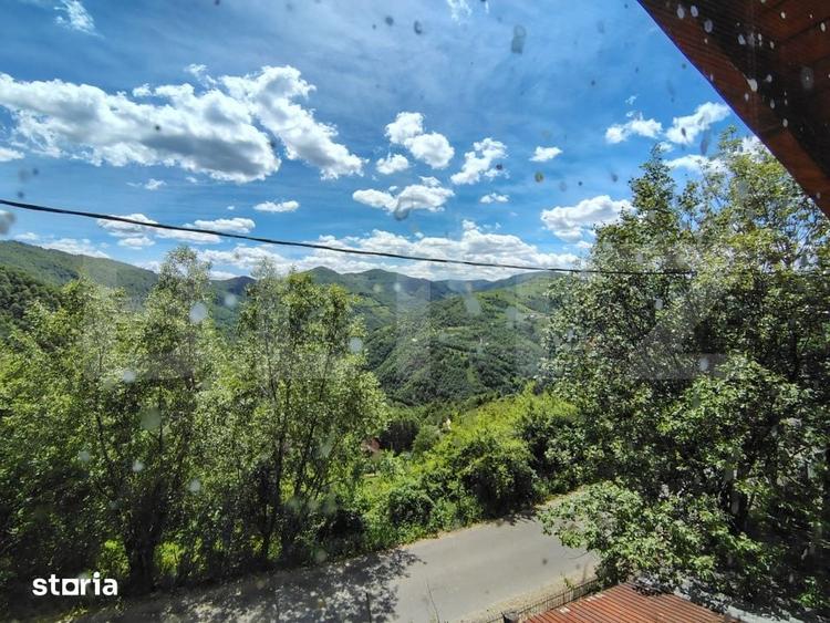 Casă cu 3 camere cu Teren 3000 Mp în Gilău