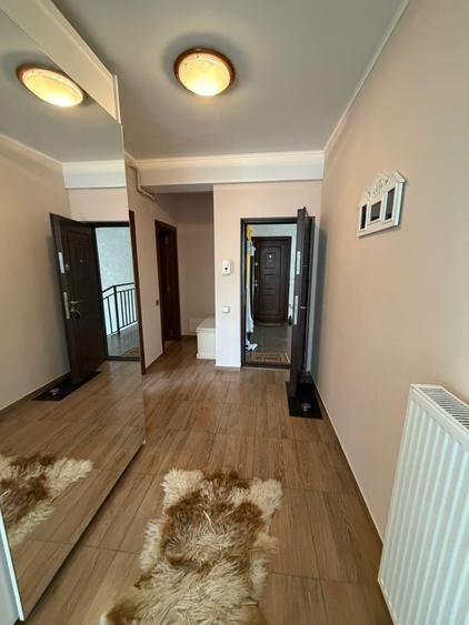 Apartament cu 3 camere semidecomandat în Zorilor