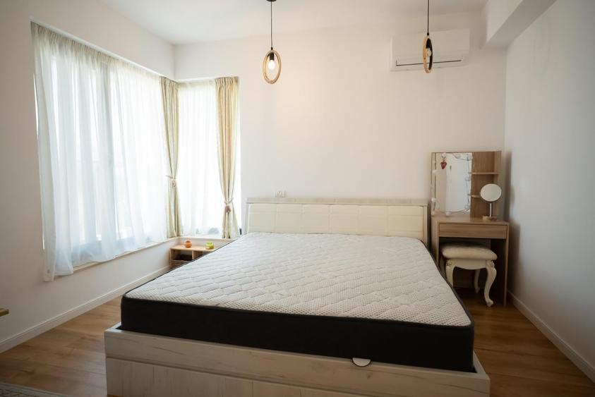 Casă cu 5 camere cu Teren 350 Mp în Tunari