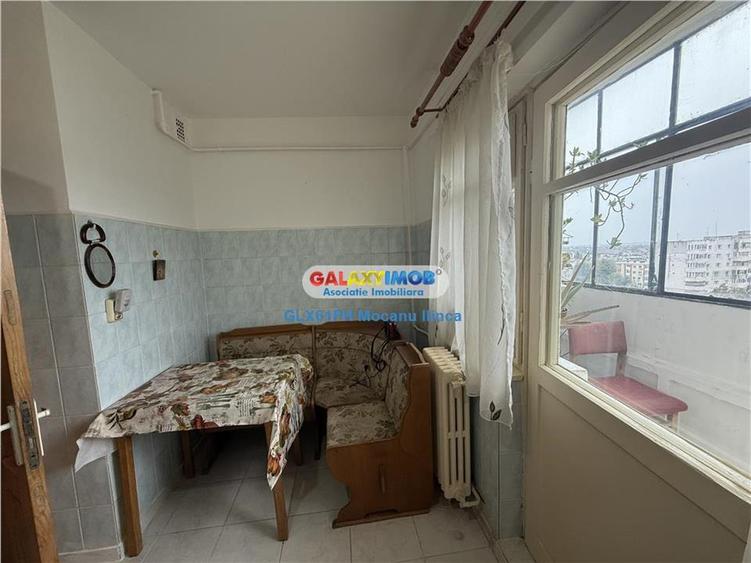 Apartament cu 2 camere semidecomandat, mobilat în Mărășești