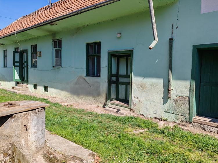 Casă individuală cu 3 camere cu Teren 1300 Mp în Tărlungeni