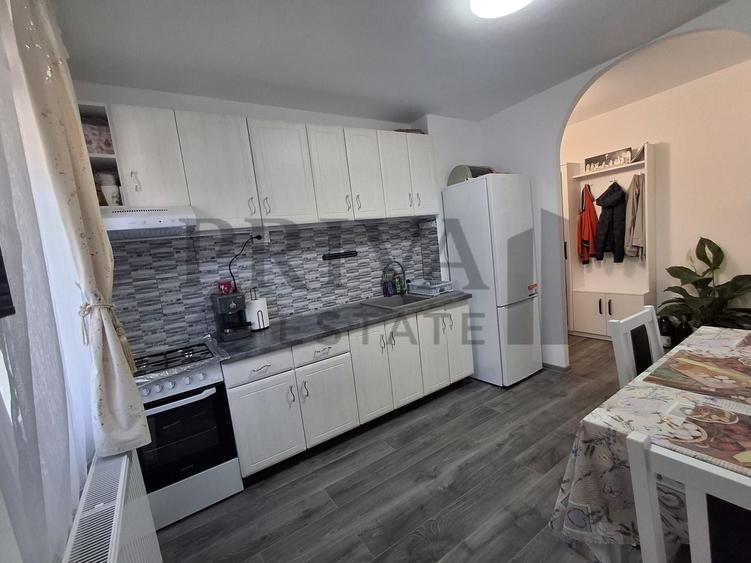Apartament cu 2 camere semidecomandat, mobilat în Dâmbovița