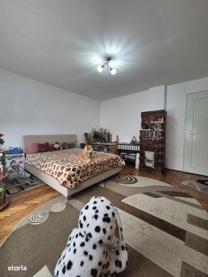 Casă cu 3 camere în Pârneava