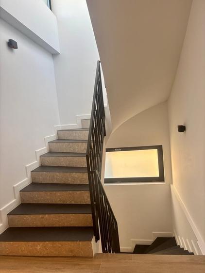 Casă cu 4 camere cu Teren 300 Mp în Tunari