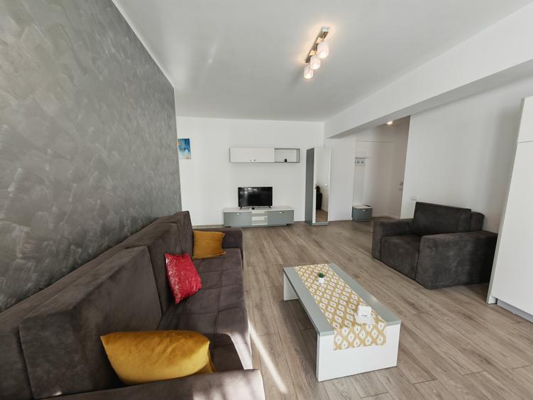 Apartament cu 2 camere decomandat, mobilat în Nord