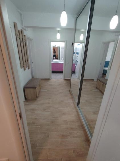 Apartament cu 2 camere decomandat în Titan