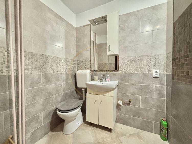 Apartament cu 3 camere, mobilat în Telegrafului
