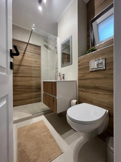 Apartament cu 3 camere decomandat în Piața Unirii