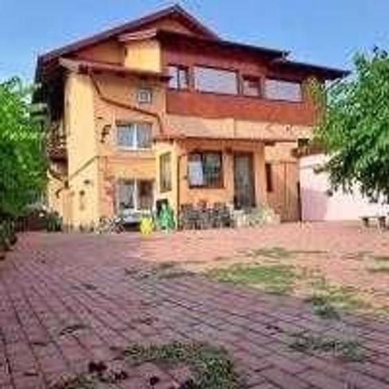 Apartament cu 4 camere decomandat în Aurel Vlaicu