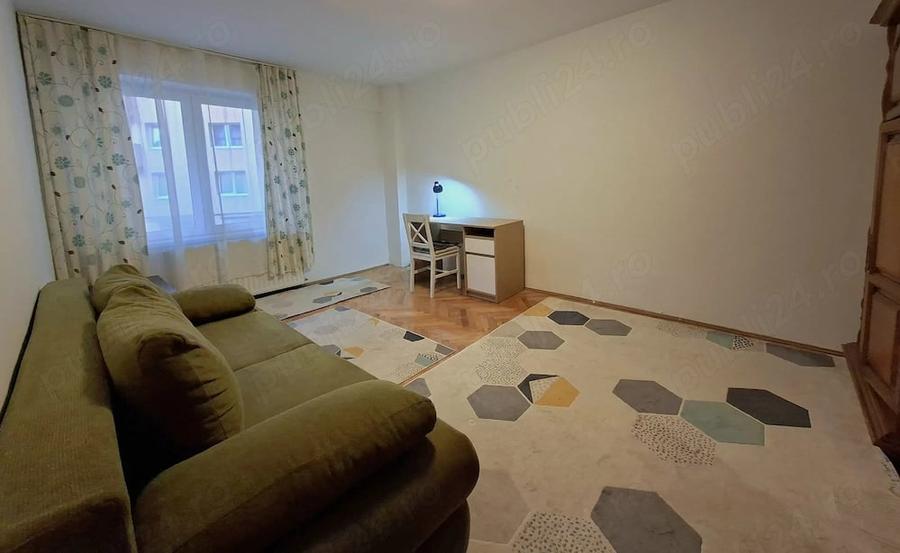 Apartament cu 3 camere decomandat în Tudor