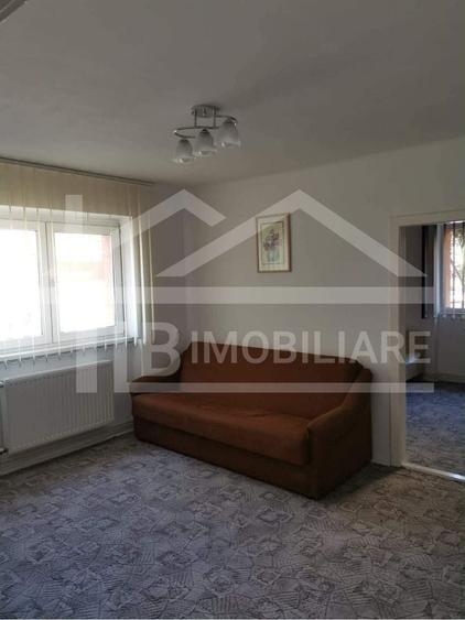 Apartament cu 2 camere semidecomandat în 7 Noiembrie