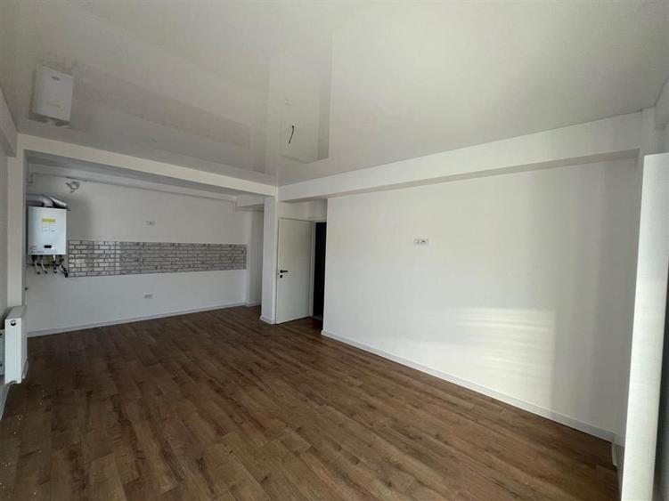 Apartament cu 2 camere semidecomandat în Bucium