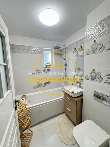 Apartament cu 3 camere decomandat, mobilat în Podu Roș