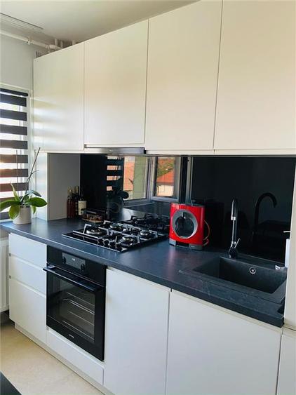 Apartament cu 2 camere semidecomandat, mobilat în Torontalului