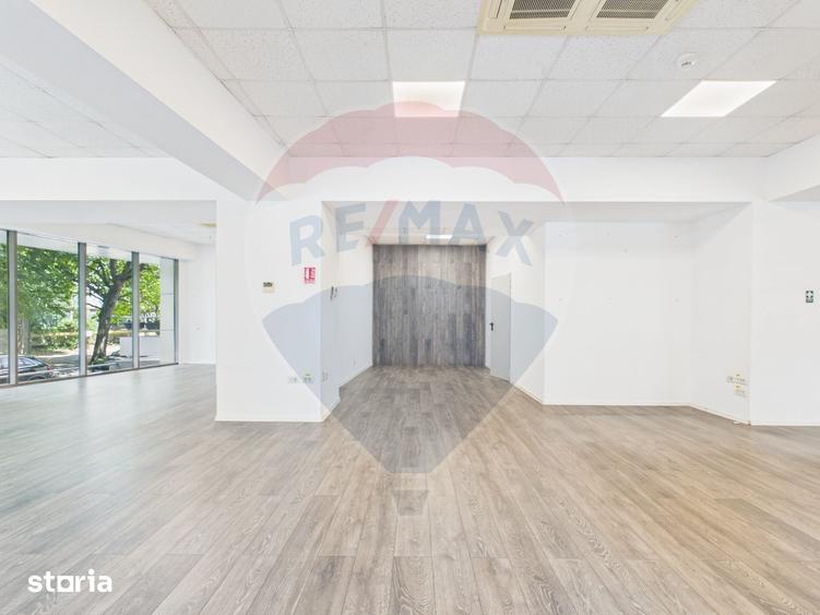 Spațiu comercial, de 266 mp, în Băneasa
