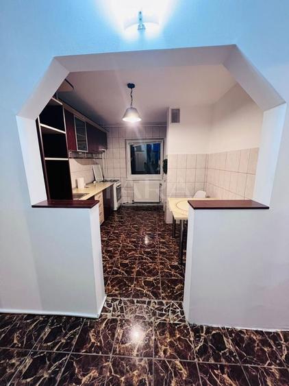 Apartament cu 2 camere decomandat, mobilat în Zorilor