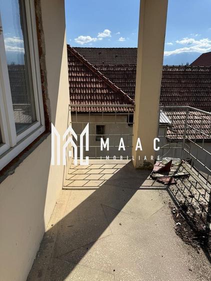 Casă individuală cu 5 camere cu Canalizare în Central