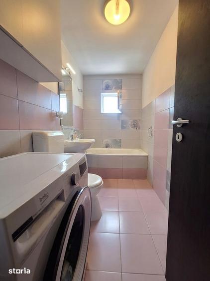 Apartament cu 2 camere semidecomandat, mobilat în Est