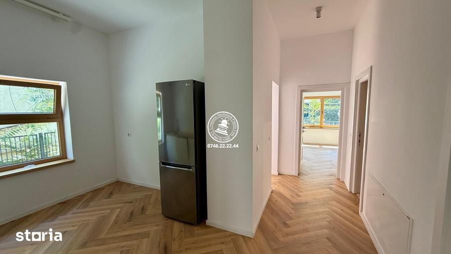 Casă cu 2 camere cu Teren 300 Mp în Central