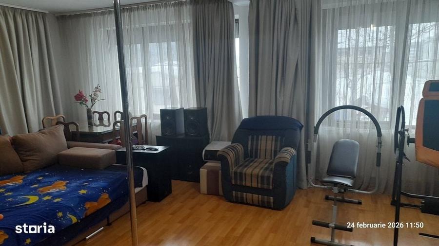 Casă cu 3 camere în Dudu