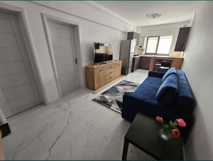 Apartament cu 2 camere semidecomandat în Gârlești