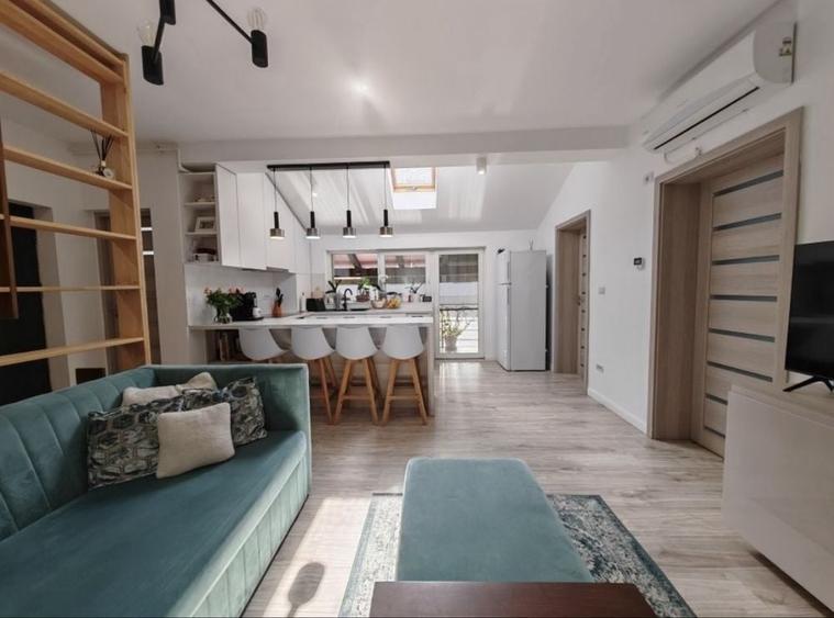 Apartament cu 3 camere decomandat în Micălaca
