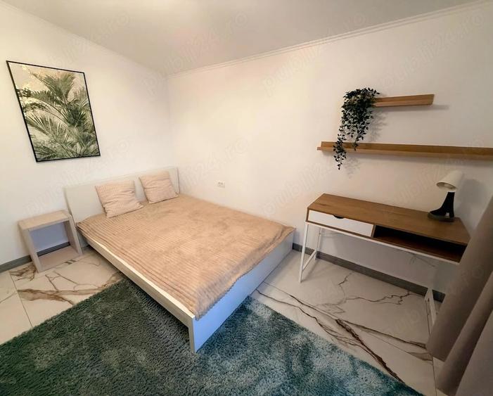 Apartament cu 3 camere decomandat în 6 Vânători