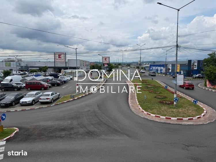 Spațiu comercial, de 300 mp, în Central