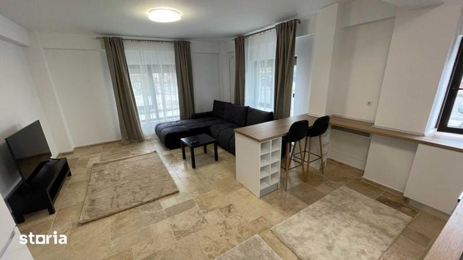 Apartament cu 2 camere decomandat în Central