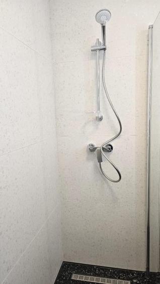 Apartament cu 3 camere semidecomandat, mobilat în Primăverii