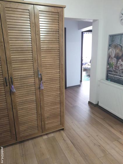 Apartament cu 3 camere decomandat în Bumbești-Jiu