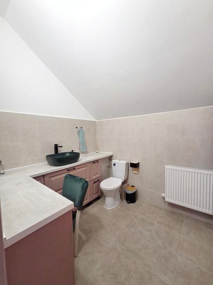 Duplex cu 5 camere cu Canalizare în Theodor Pallady